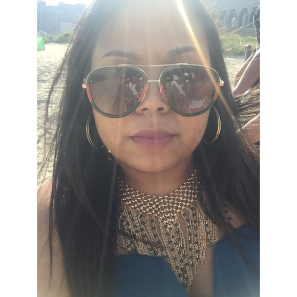 Meet your Posher, Rena - Picture 3 of 9